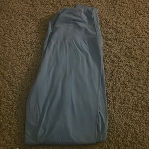 Light blue leggings for everyday/exercise. One size. Worn 1 time.